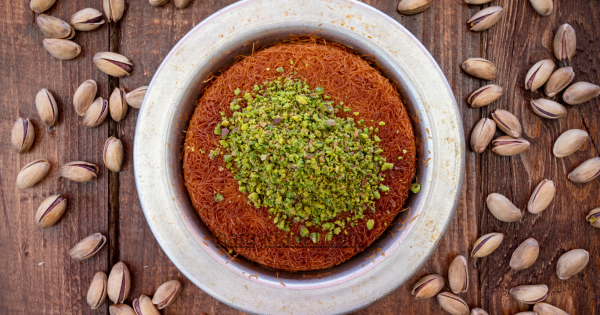 Antep fıstığı ile künefe yapımı